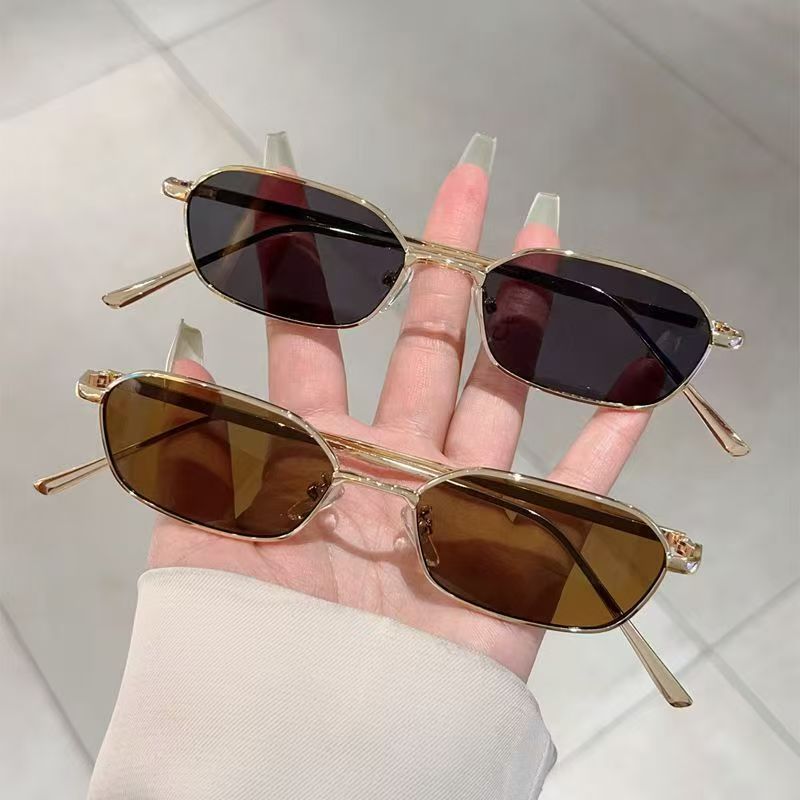 Yeni, Küçük Çerçeveli Steampun - Designer Sunglasses incelemesi ve fiyatı