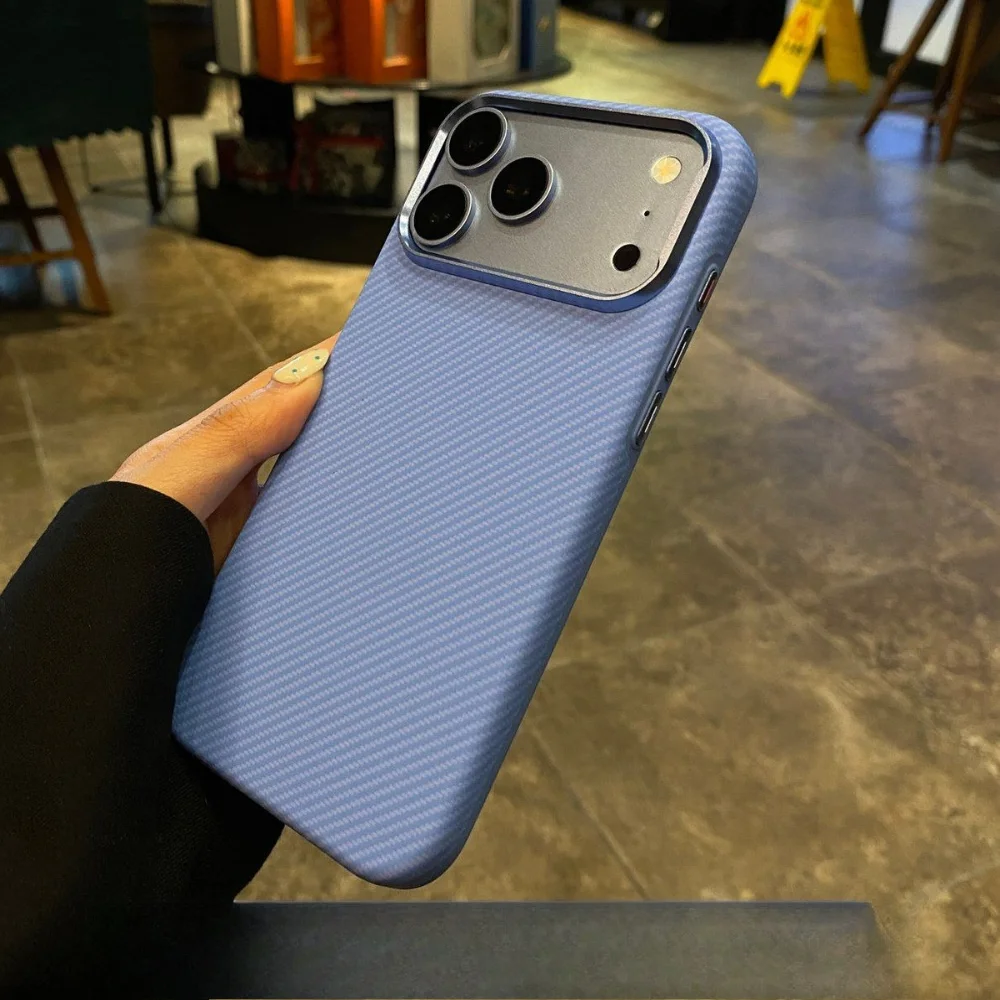 iPhone 18 Pro Max ve 17 Pro iç - Premium Cigar Case incelemesi ve fiyatı